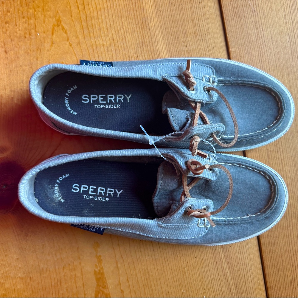 SPERRY NWOT Classic Blue Docksiders
